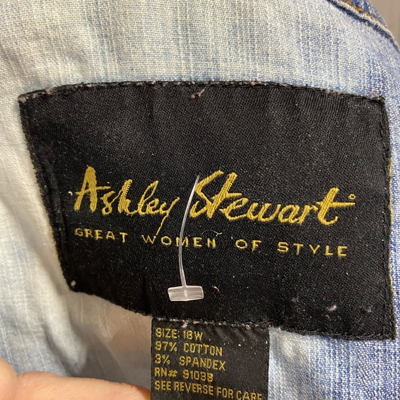 Distressed Bleached Jean Jacket 18w Ashley Stewart - Picture 10 of 10